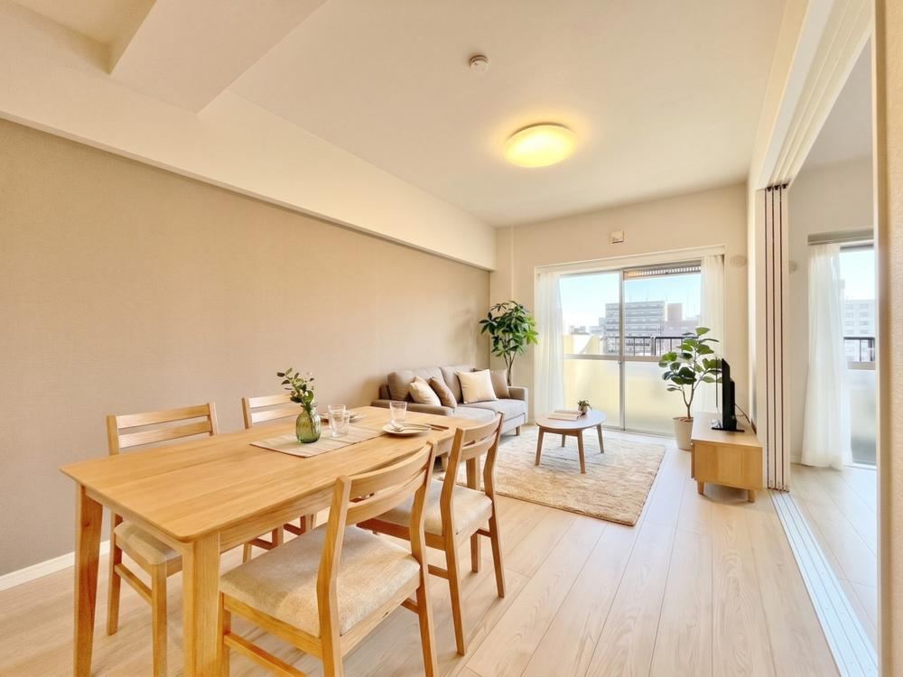 2LDK apartment in Sumida Ward, Tokyo - Photo 1