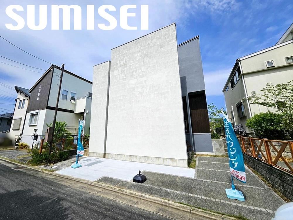 4LDK house in Takatsuki, Osaka - Photo 1
