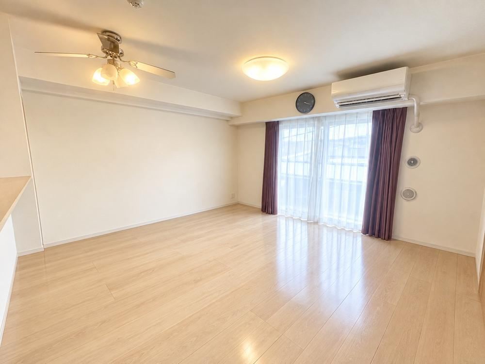 3LDK apartment in Yokosuka, Kanagawa - Photo 1