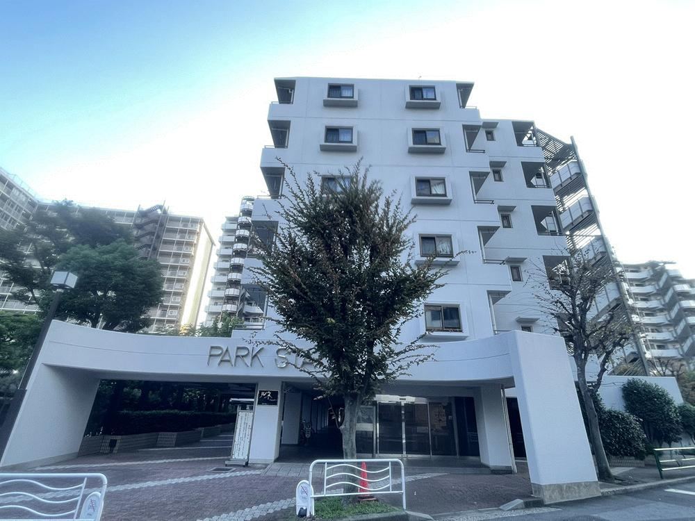 2LDK apartment in Koto Ward, Tokyo - Photo 1