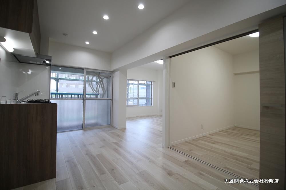 2LDK apartment in Koto Ward, Tokyo - Photo 1