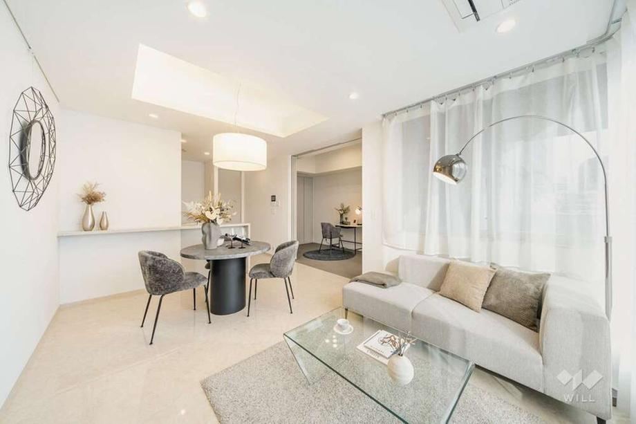 2LDK apartment in Chiyoda Ward, Tokyo - Photo 1
