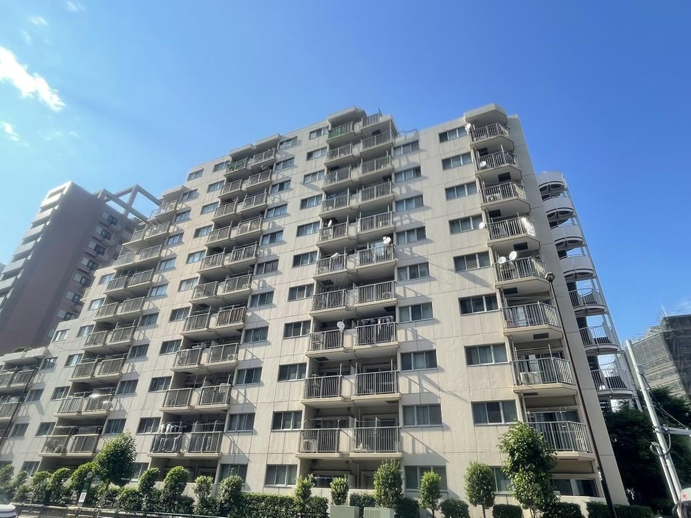 3LDK apartment in Koto Ward, Tokyo - Photo 1