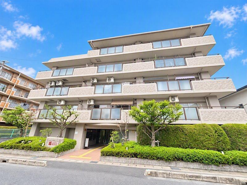 3LDK apartment in Kyotanabe, Kyoto - Photo 1