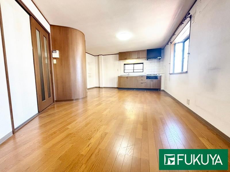4LDK house in Higashiyodogawa Ward, Osaka - Photo 1