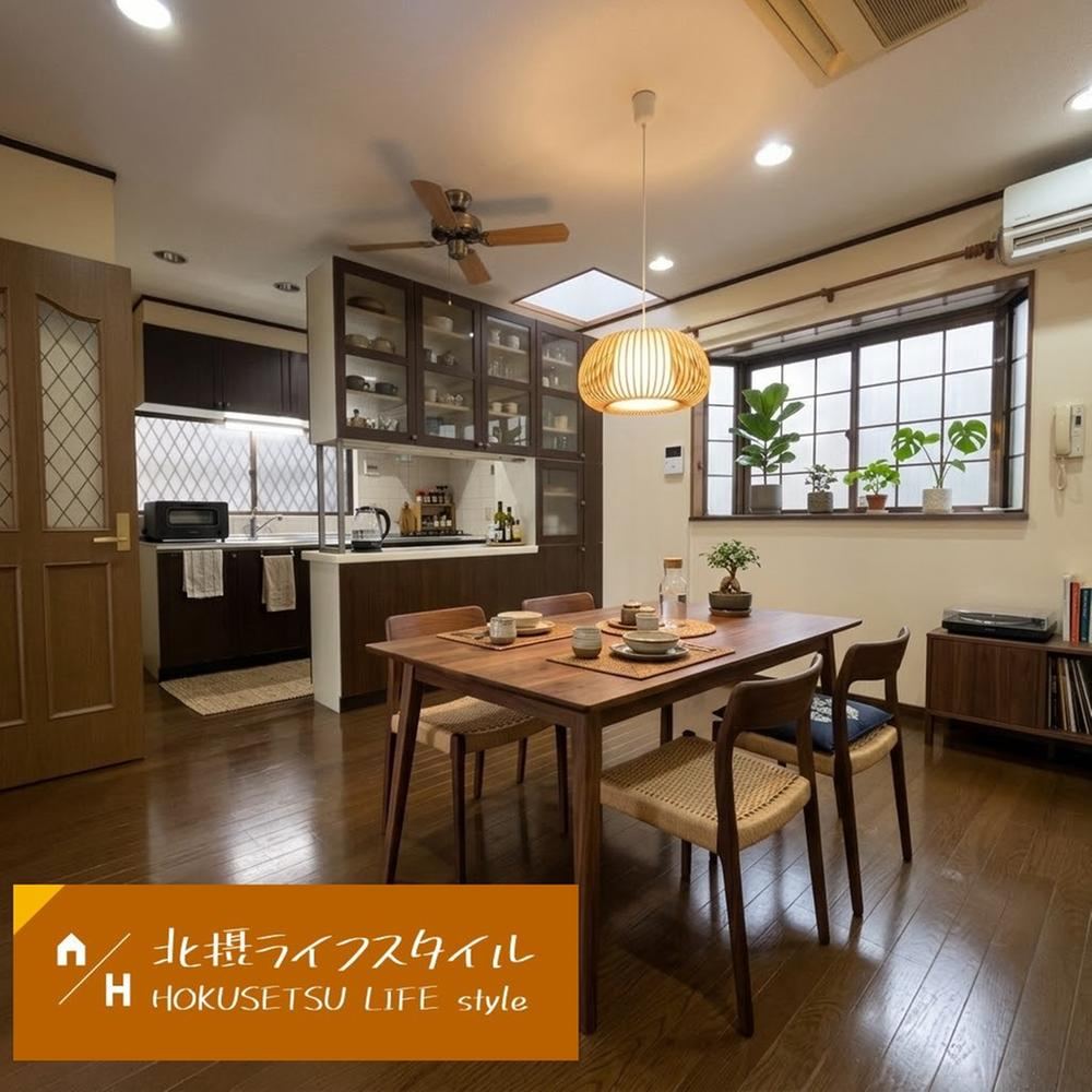 4LDK house in Suita, Osaka - Photo 1