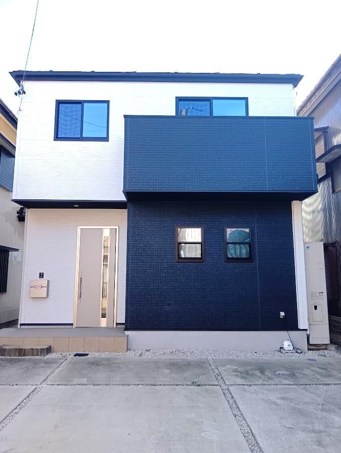 5LDK+S house in Ichinomiya, Aichi - Photo 1