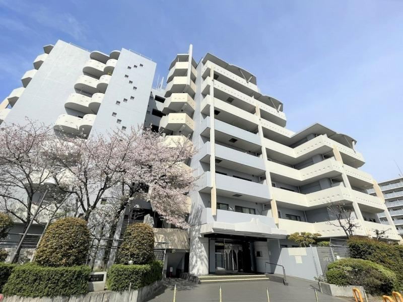 3LDK apartment in Kita Ward, Sakai, Osaka - Photo 1