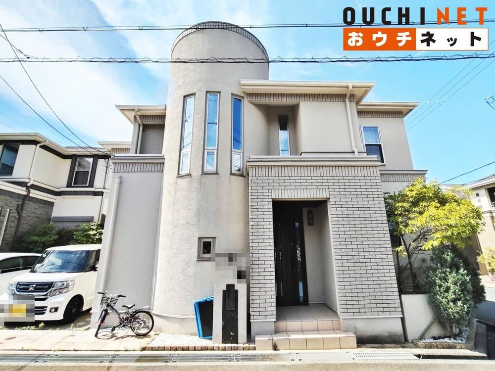 4LDK house in Toyonaka, Osaka - Photo 1
