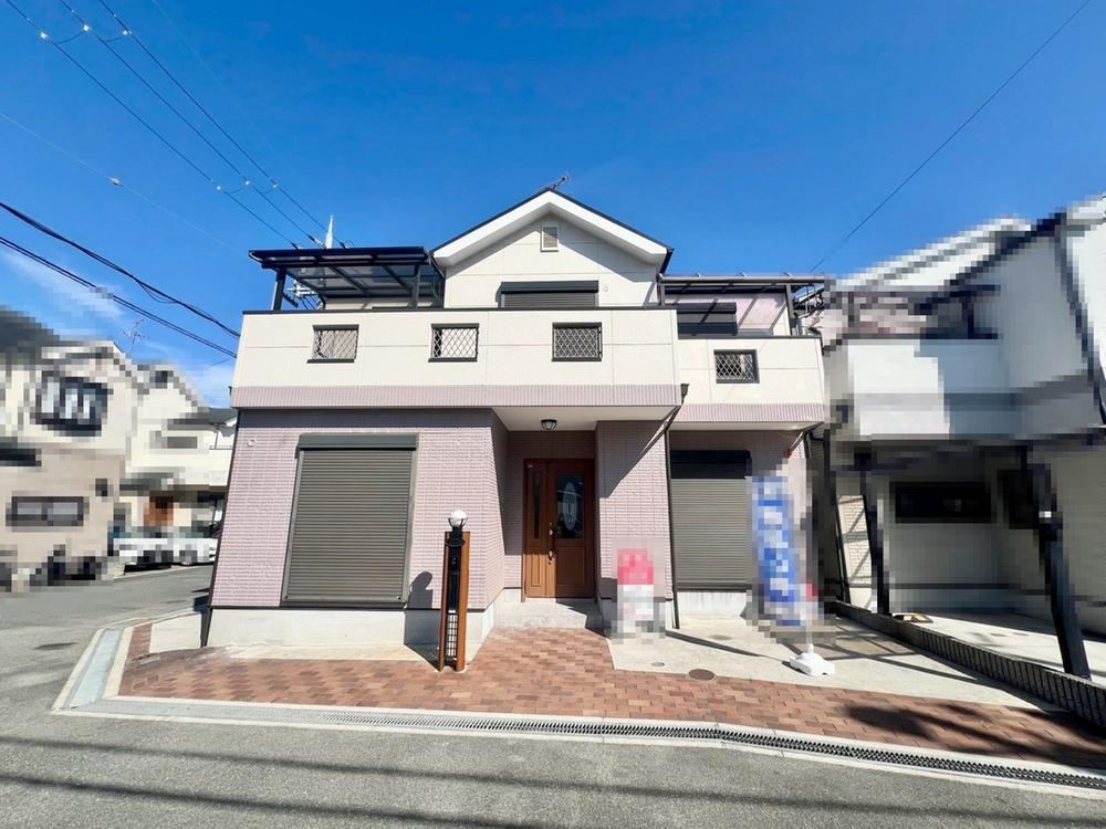 4LDK house in Mihara Ward, Sakai, Osaka - Photo 1