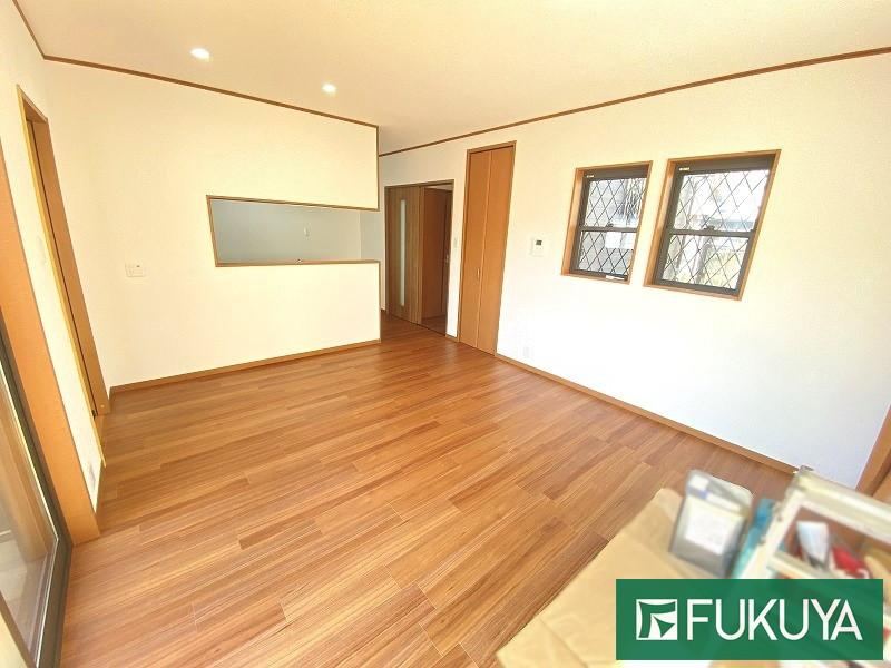4LDK house in Neyagawa, Osaka - Photo 1