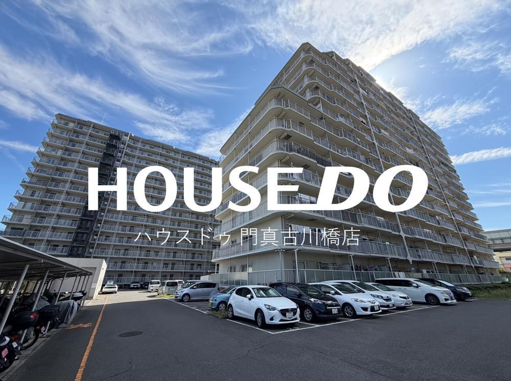 3LDK apartment in Moriguchi, Osaka - Photo 1