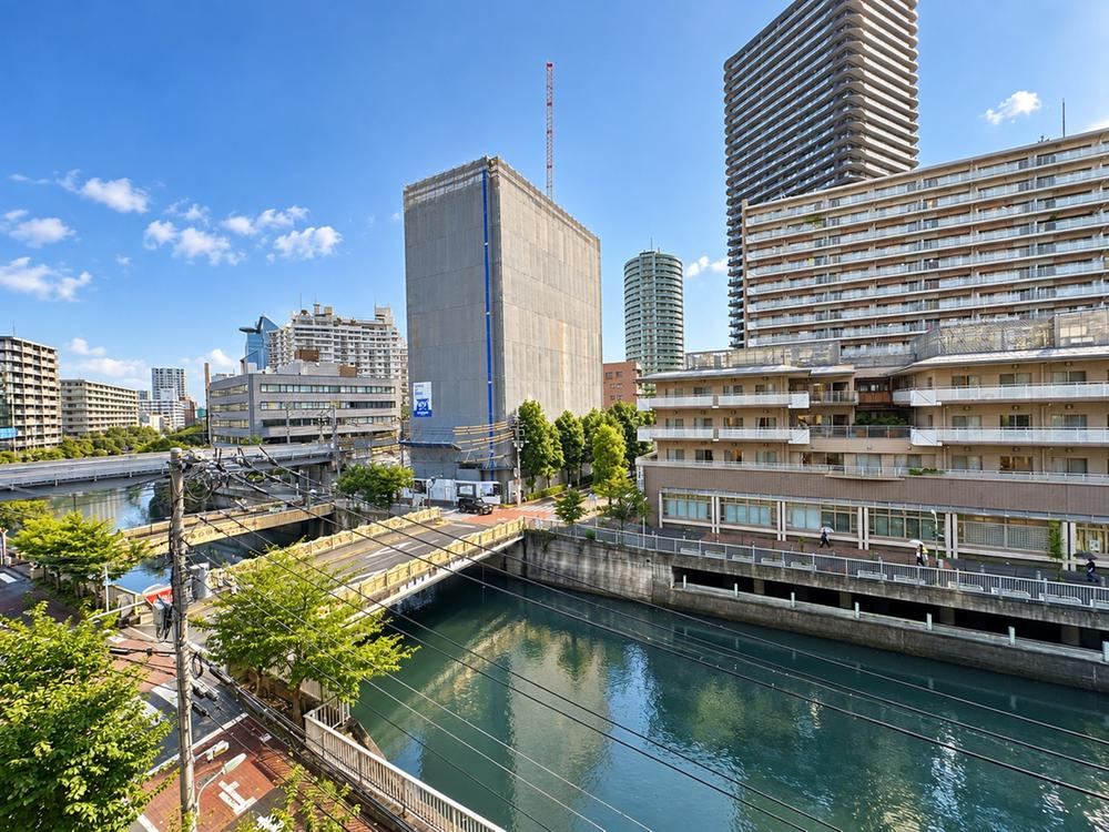 2LDK apartment in Shinagawa Ward, Tokyo - Photo 1