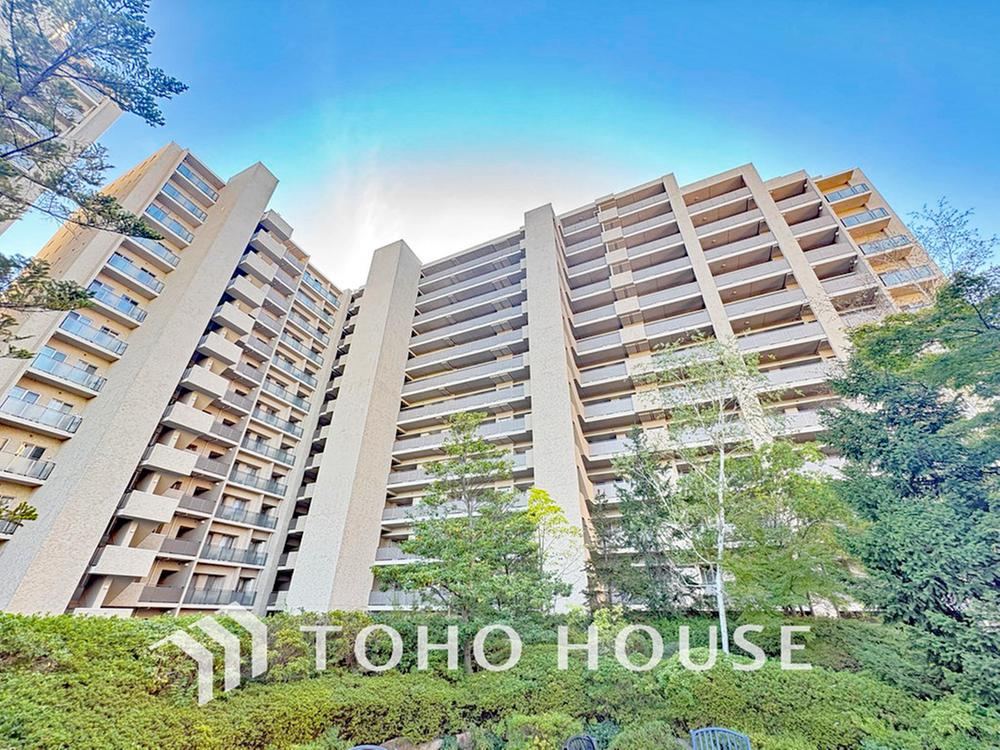 3LDK+S apartment in Setagaya Ward, Tokyo - Photo 1
