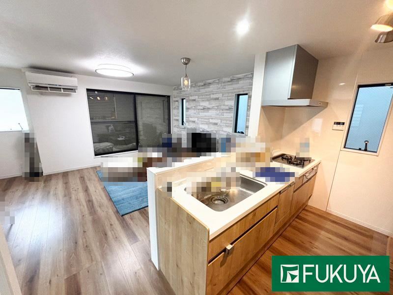 2LDK+S house in Higashiyodogawa Ward, Osaka - Photo 1