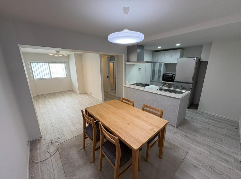 2LDK apartment in Takatsuki, Osaka - Photo 1