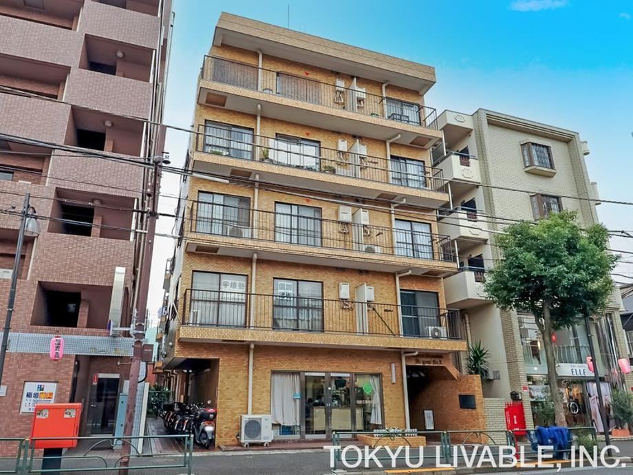 2LDK apartment in Ota Ward, Tokyo - Photo 1