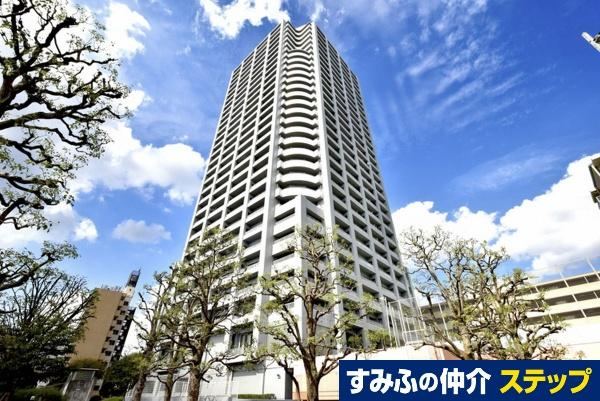 2LDK apartment in Tsurumi Ward, Osaka - Photo 1