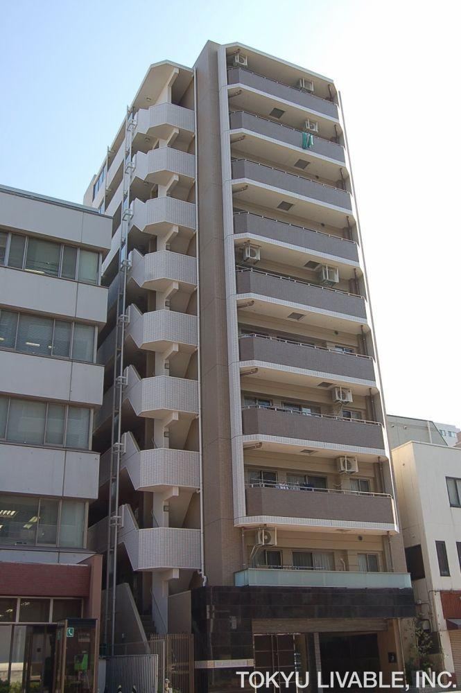 3LDK apartment in Fuchu, Tokyo - Photo 1