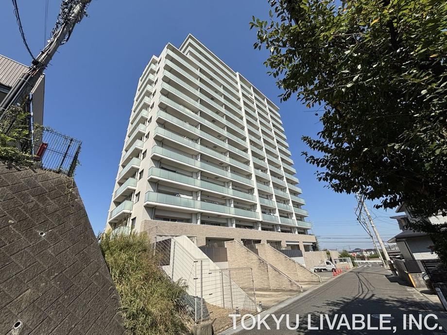 4LDK apartment in Nisshin, Aichi - Photo 1