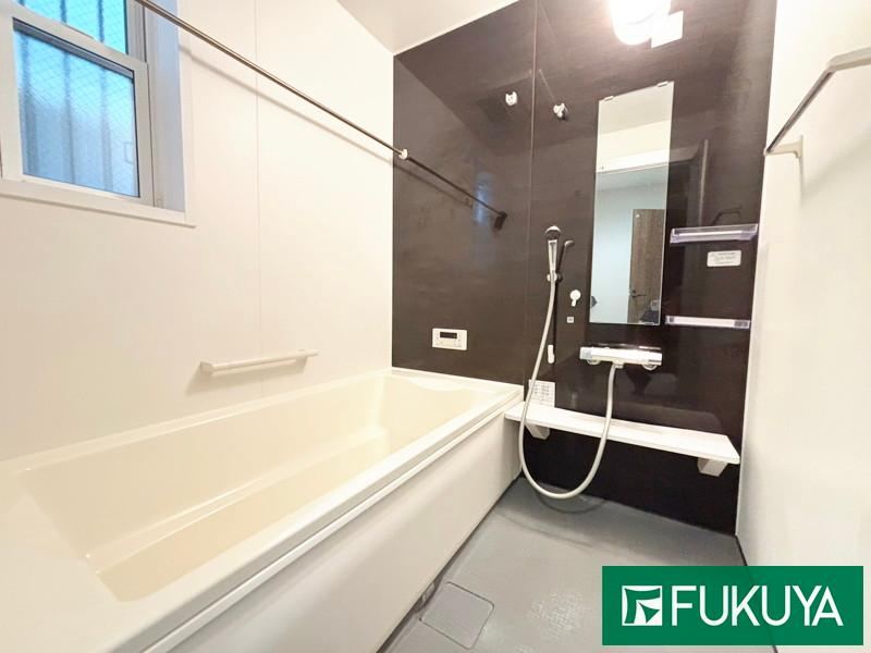 3LDK house in Higashiyodogawa Ward, Osaka - Photo 1