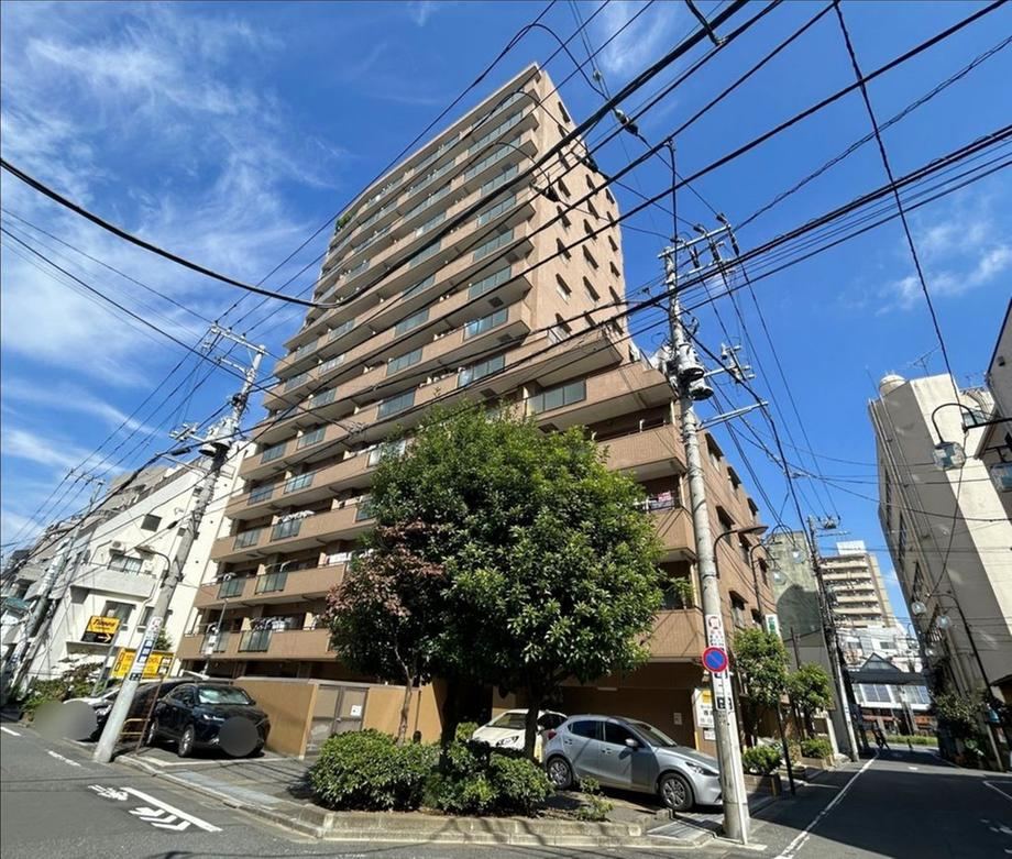 2LDK apartment in Toshima Ward, Tokyo - Photo 1