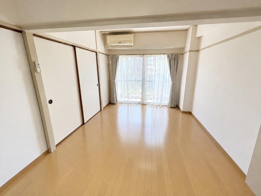 3LDK apartment in Joto Ward, Osaka - Photo 1