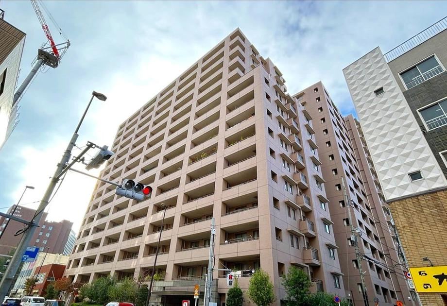 2LDK apartment in Tachikawa, Tokyo - Photo 1