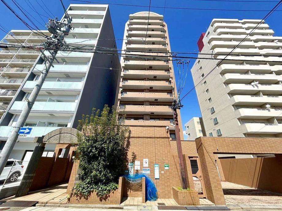 3LDK apartment in Atsuta Ward, Nagoya, Aichi - Photo 1
