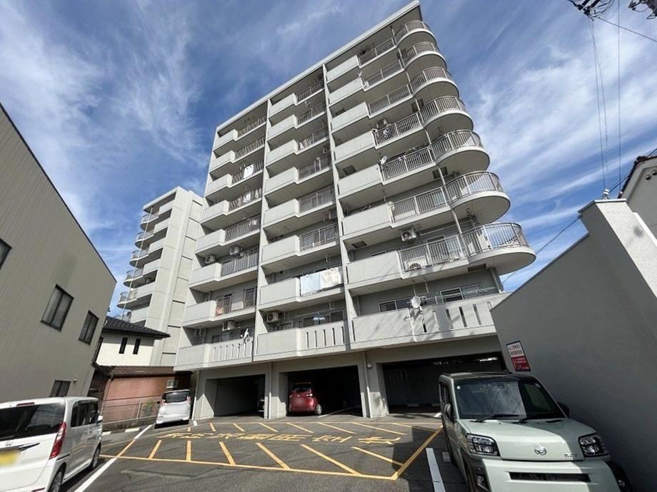 3LDK apartment in Ichinomiya, Aichi - Photo 1