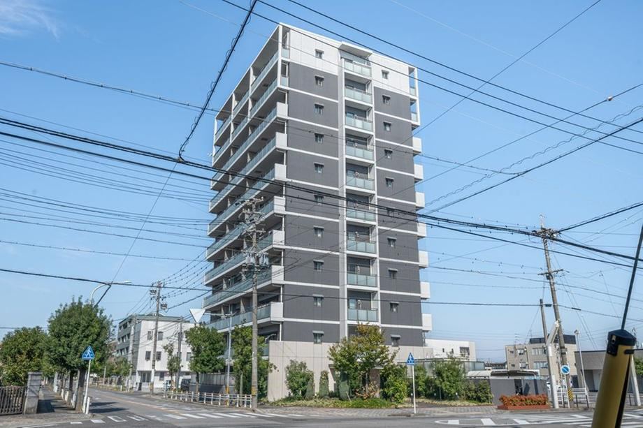 3LDK apartment in Kariya, Aichi - Photo 1