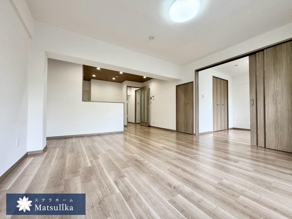 3LDK apartment in Suita, Osaka - Photo 1