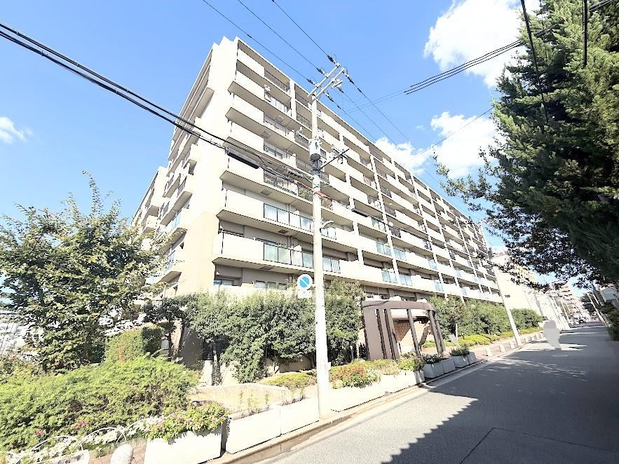 2LDK apartment in Asahi Ward, Osaka - Photo 1