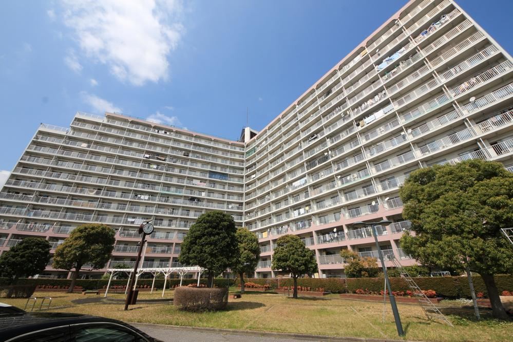 2DK apartment in Adachi Ward, Tokyo - Photo 1