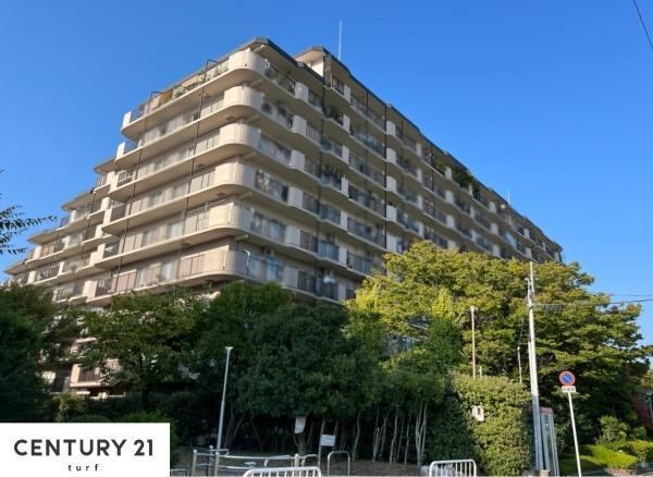 2LDK apartment in Takaishi, Osaka - Photo 1