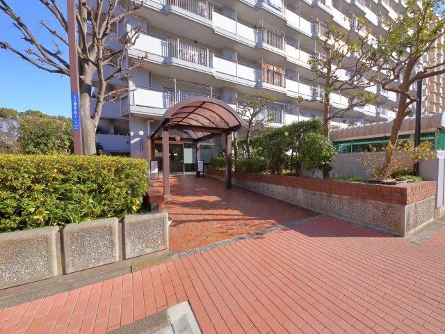 3LDK apartment in Shinagawa Ward, Tokyo - Photo 1