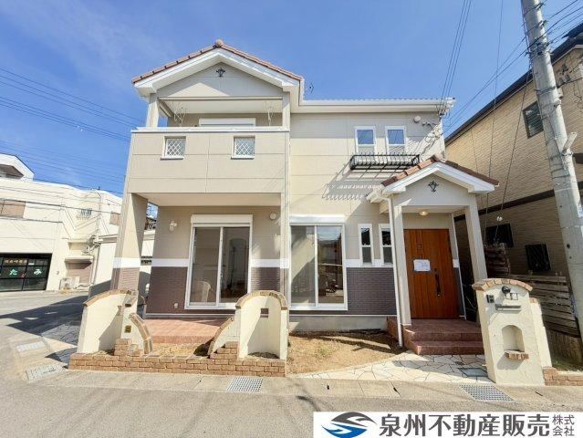 4LDK house in Izumisano, Osaka - Photo 1