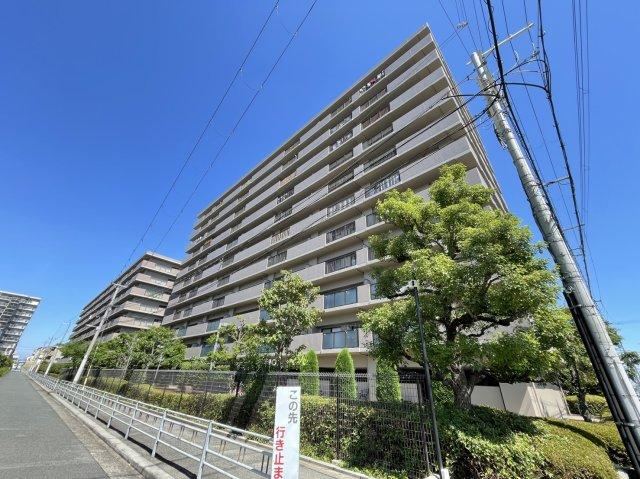 3LDK+S apartment in Hirano Ward, Osaka - Photo 1