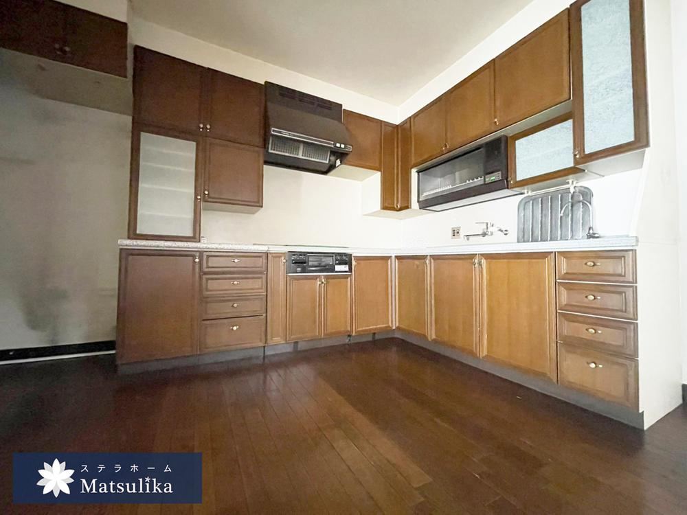 4DK apartment in Ibaraki, Osaka - Photo 1