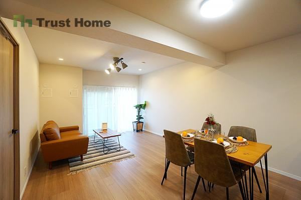 3LDK apartment in Suita, Osaka - Photo 1