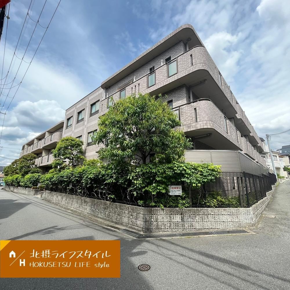 2LDK apartment in Toyonaka, Osaka - Photo 1