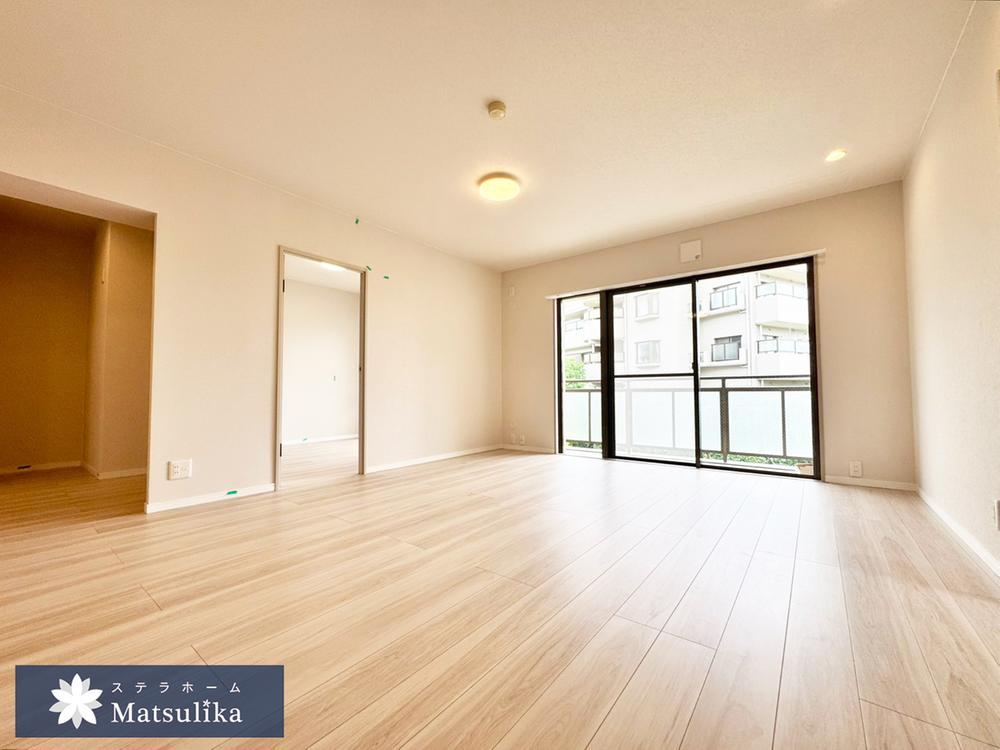 4LDK apartment in Suita, Osaka - Photo 1