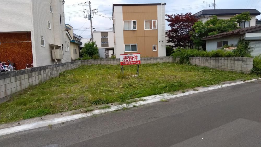 Quiet Residential Land for Family Living in Hirosaki - Photo 1