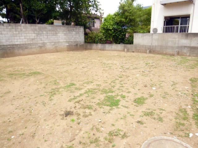 169 sqm Land in Manabe - Photo 1