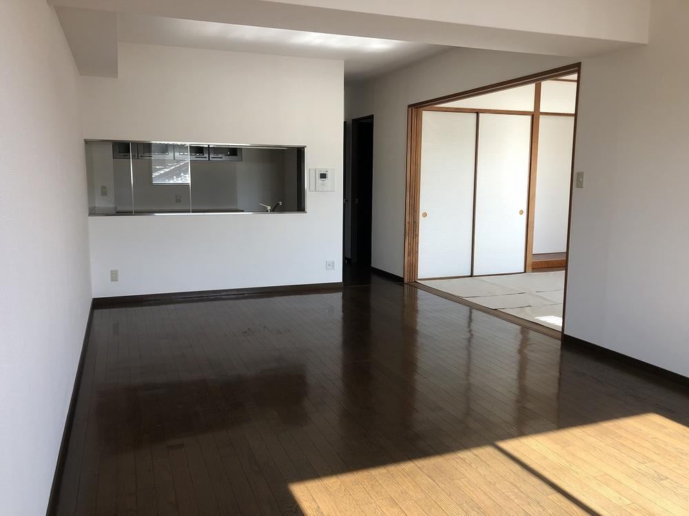 4LDK+S apartment in Minami Ward, Hiroshima - Photo 1