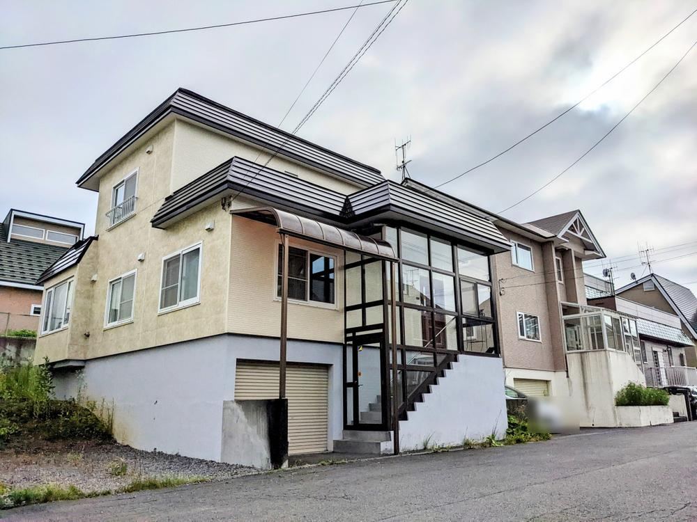 4LDK House in Quiet Tomioka Area - Photo 1