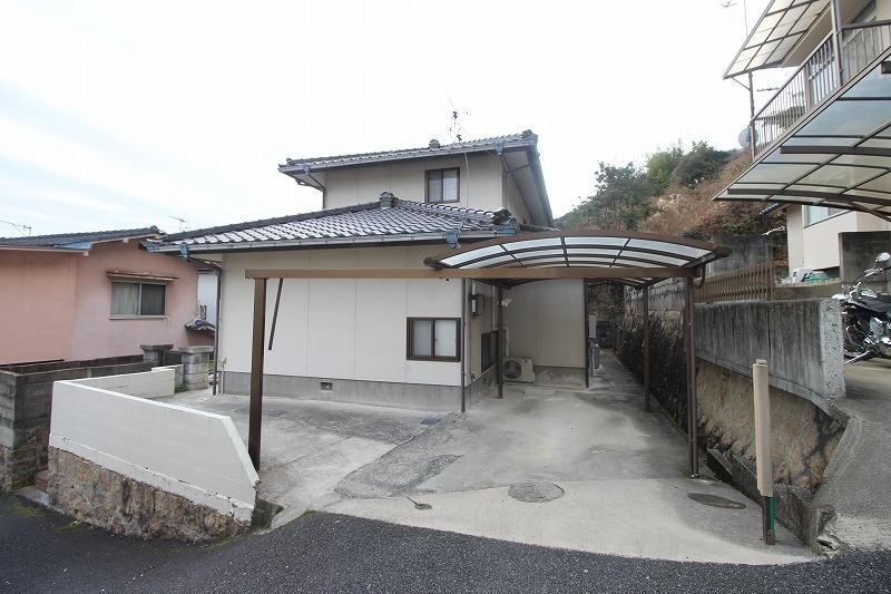 Renovated 5LDK Home in Shiraishi - Photo 1