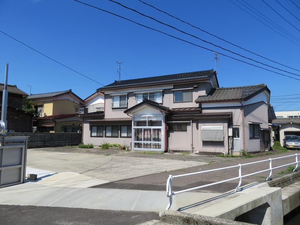 Generous Land Plot in Sakura-machi, Sanjo - Photo 1