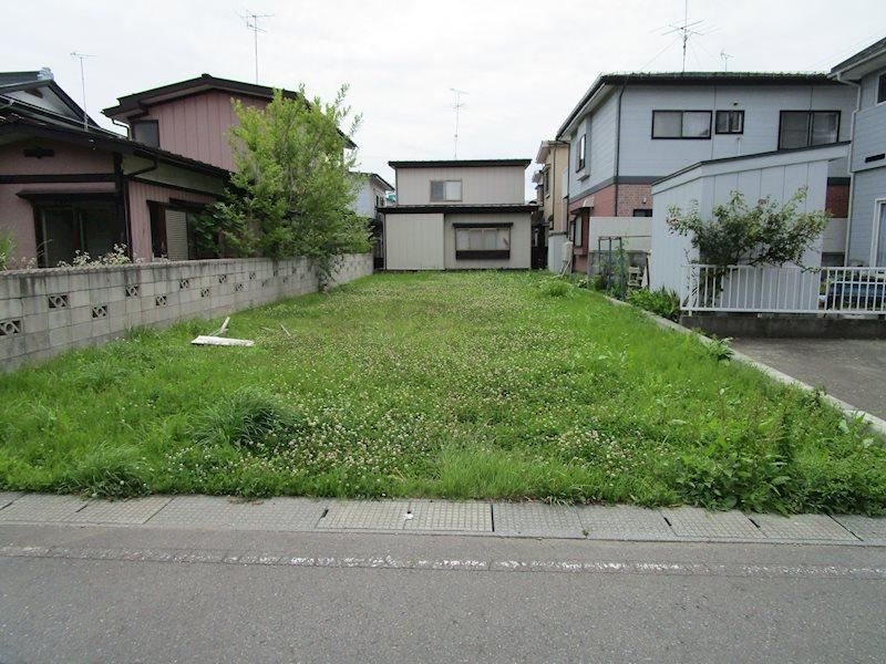 Spacious Land in Hachinohe City - Photo 1