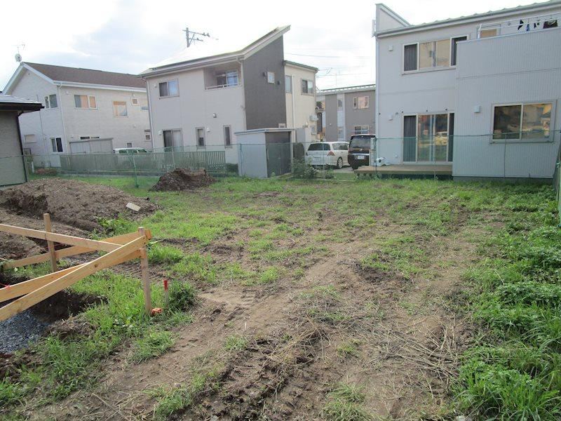 Land with Building Conditions in Takashu - Photo 1